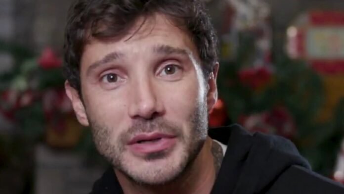 Video-di-Stefano-De-Martino-e-Caroline-Tronelli.jpg