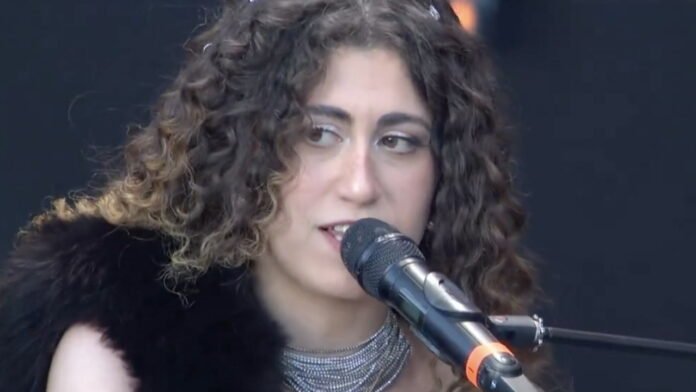 Delia-canta-bella-ciao-Concertone-Primo-Maggio.jpg